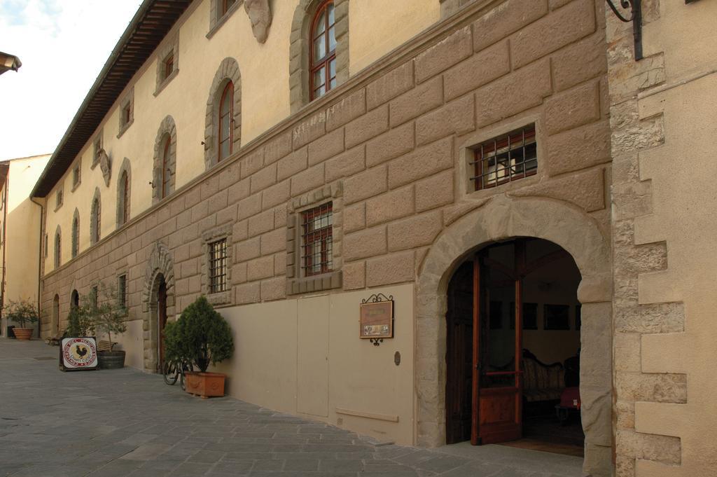 Hotel Palazzo Squarcialupi Castellina in Chianti Exterior photo
